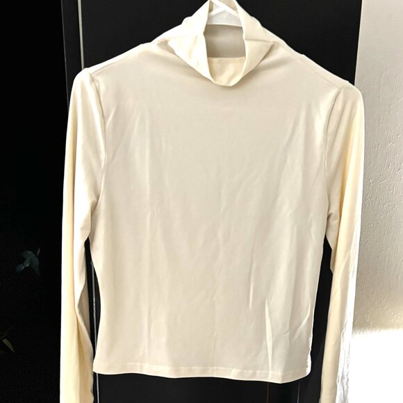 Cream colored small high neck sweater by S Deer - Picture 1 of 3